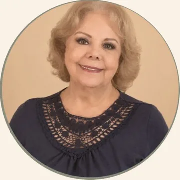 Dra. Mary Uriegas